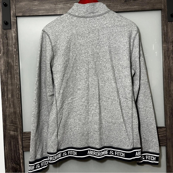 Abercrombie & Fitch Heather Gray & Navy Spellout 1/4 Zip Kangaroo Pocket Med - Picture 2 of 11